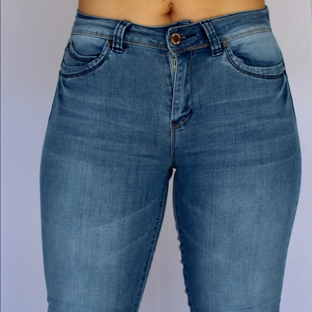 Mid rise jeans
